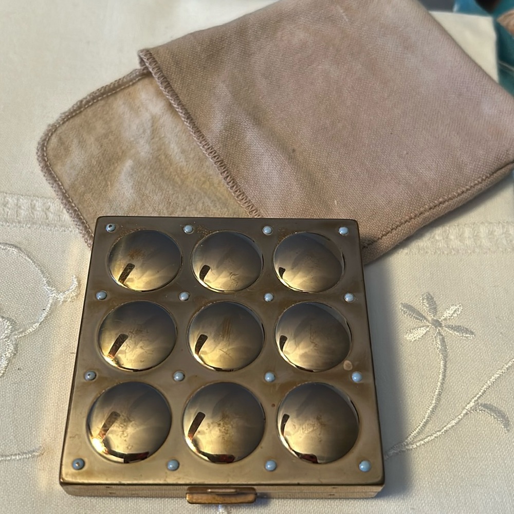 Vintage, majestic, ladies, compact circa 1950’s